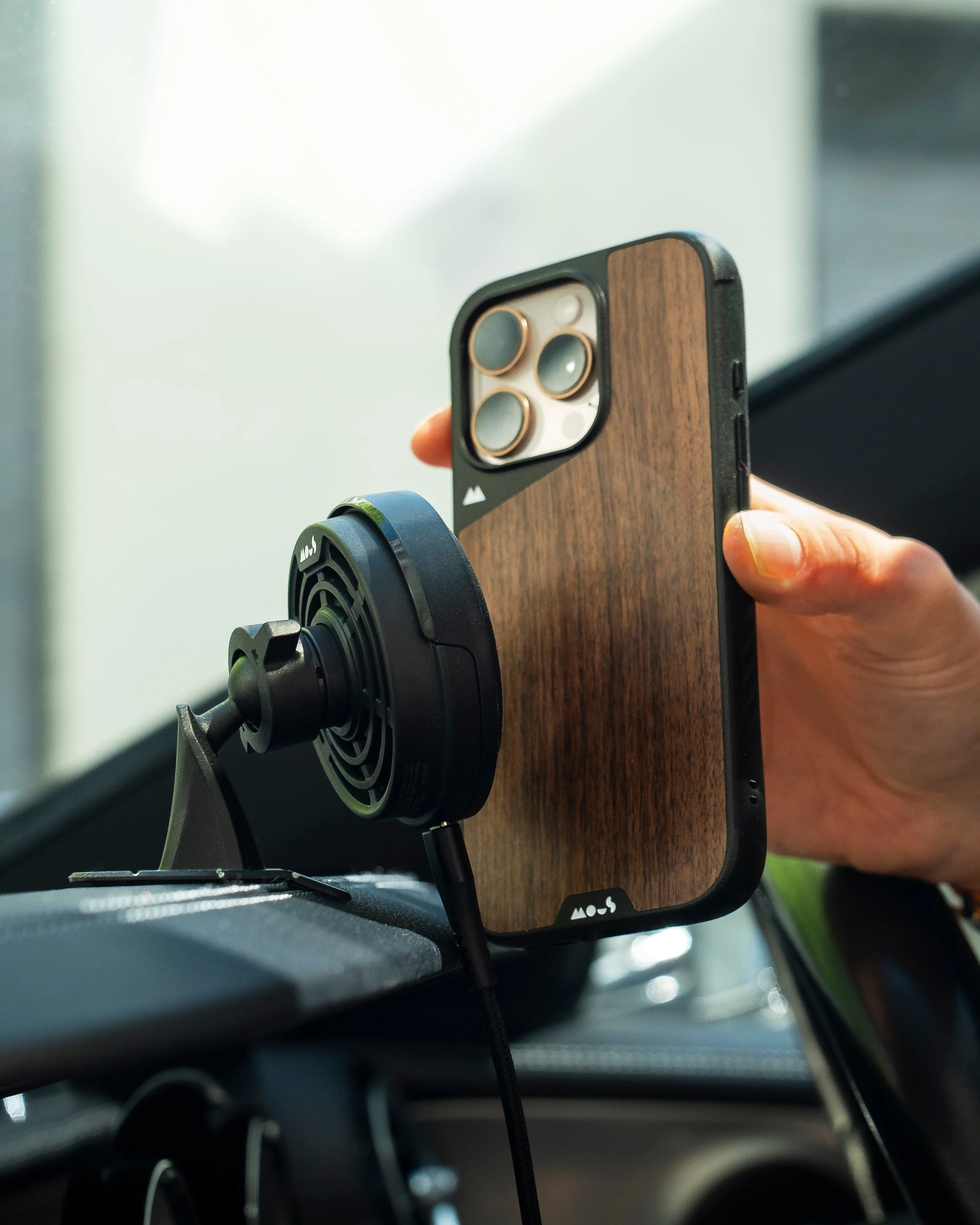 Adhesive Wireless Charging Car Mount - With Qi2 - Image 8